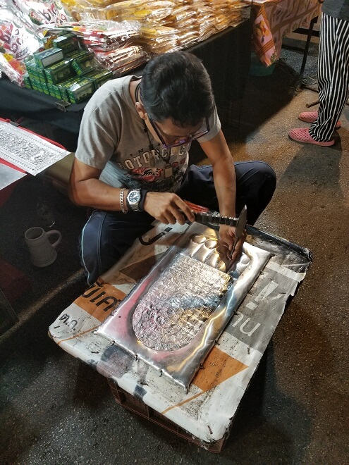 Chiang Mai Saturday Night Market artisan