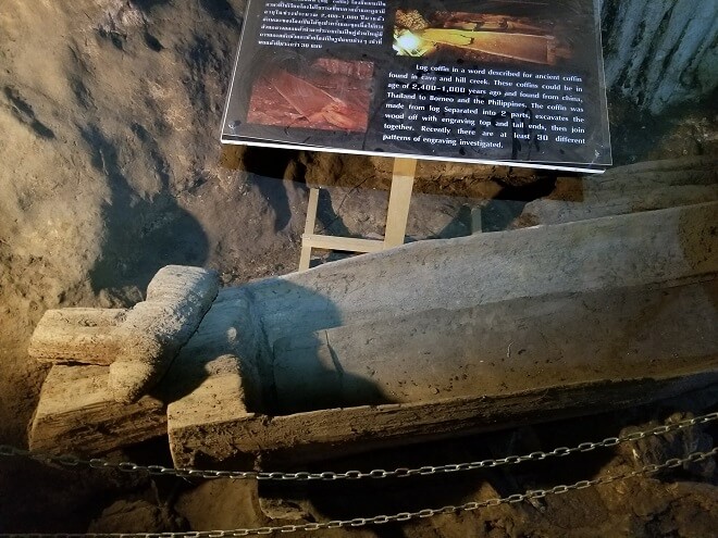 Tham Lod Soppong teakwood coffin